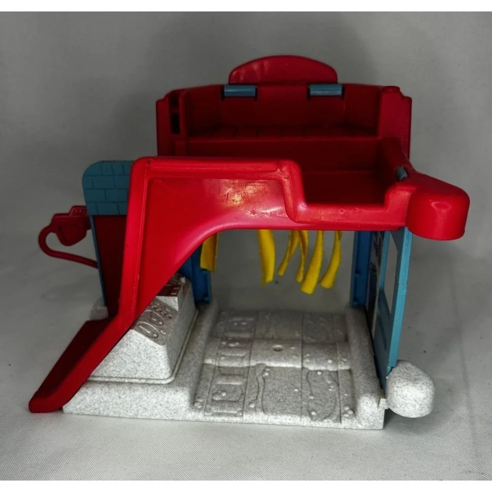 Fisher Price  Little People Little Mart Car Wash Gas Station 1998-Cars & People